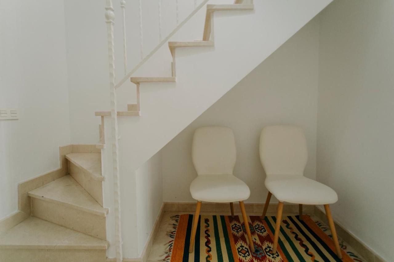 O&L Lumbreras: Bright Duplex With Private Terrace Apartment Sevilla Bagian luar foto