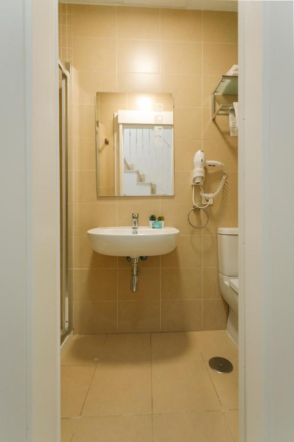 O&L Lumbreras: Bright Duplex With Private Terrace Apartment Sevilla Bagian luar foto